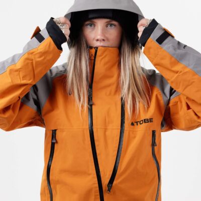 alt="900323-0 alt="Combinaison intégrale non isolée Tobe Vivid V3 couleur assortie pour motoneige