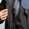 Manteau 2en1 Nexus Jet Noir – isolation, chaleur et polyvalence pour motoneige et VTT