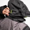 Manteau 2en1 Nexus Hi‑Vis Iron – isolation, chaleur et visibilité maximale pour motoneige et VTT